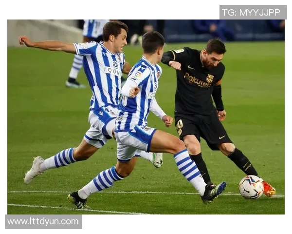 传奇足球明星对决精彩瞬间回顾视频带你重温经典时刻